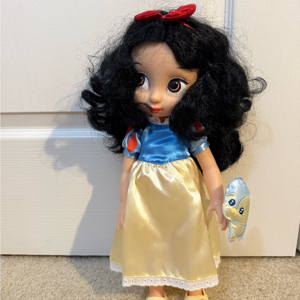 Snow White Doll Disney, animators collector Doll